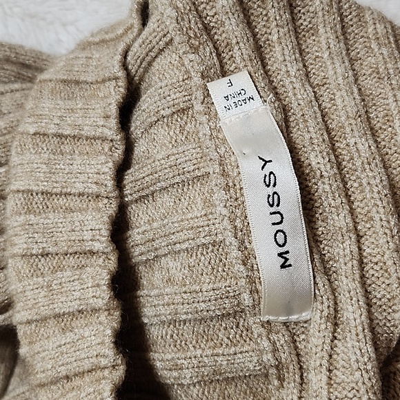 MOUSSY long-sleeved one-piece dress Elegant Beige Knit Slit Dress One Size Fit - Picture 15 of 16